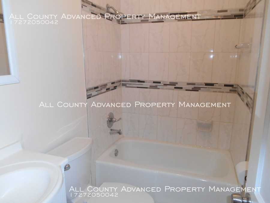 905 Lotus Path - Photo 3 of 7