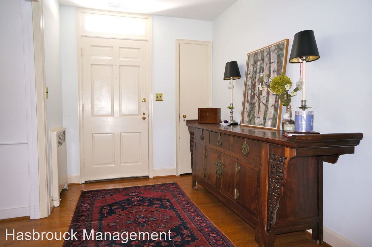 1916 Blue Ridge Rd - Photo 3 of 19