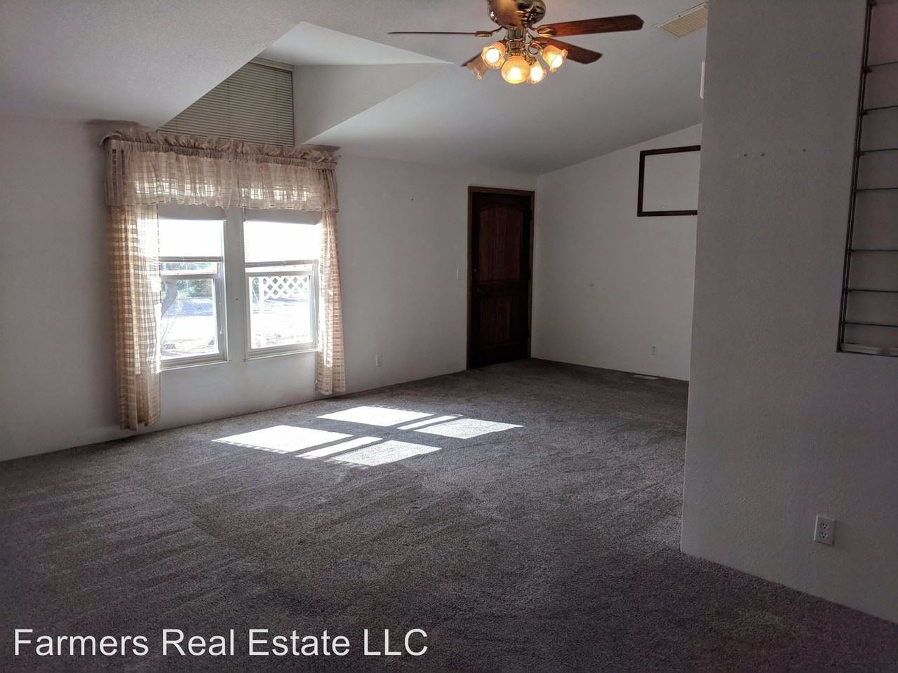 9355 S Vicki Dr - Photo 3 of 30