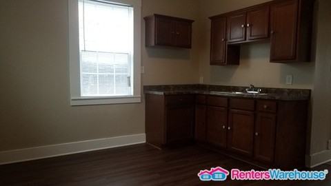 2560 S 5th Pl - Photo 2 of 14