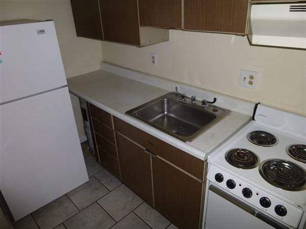 5527 Ellsworth Ave - Photo 2 of 8