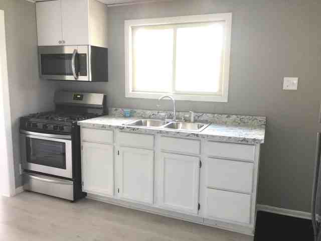 311 Elder Dr - Photo 2 of 9