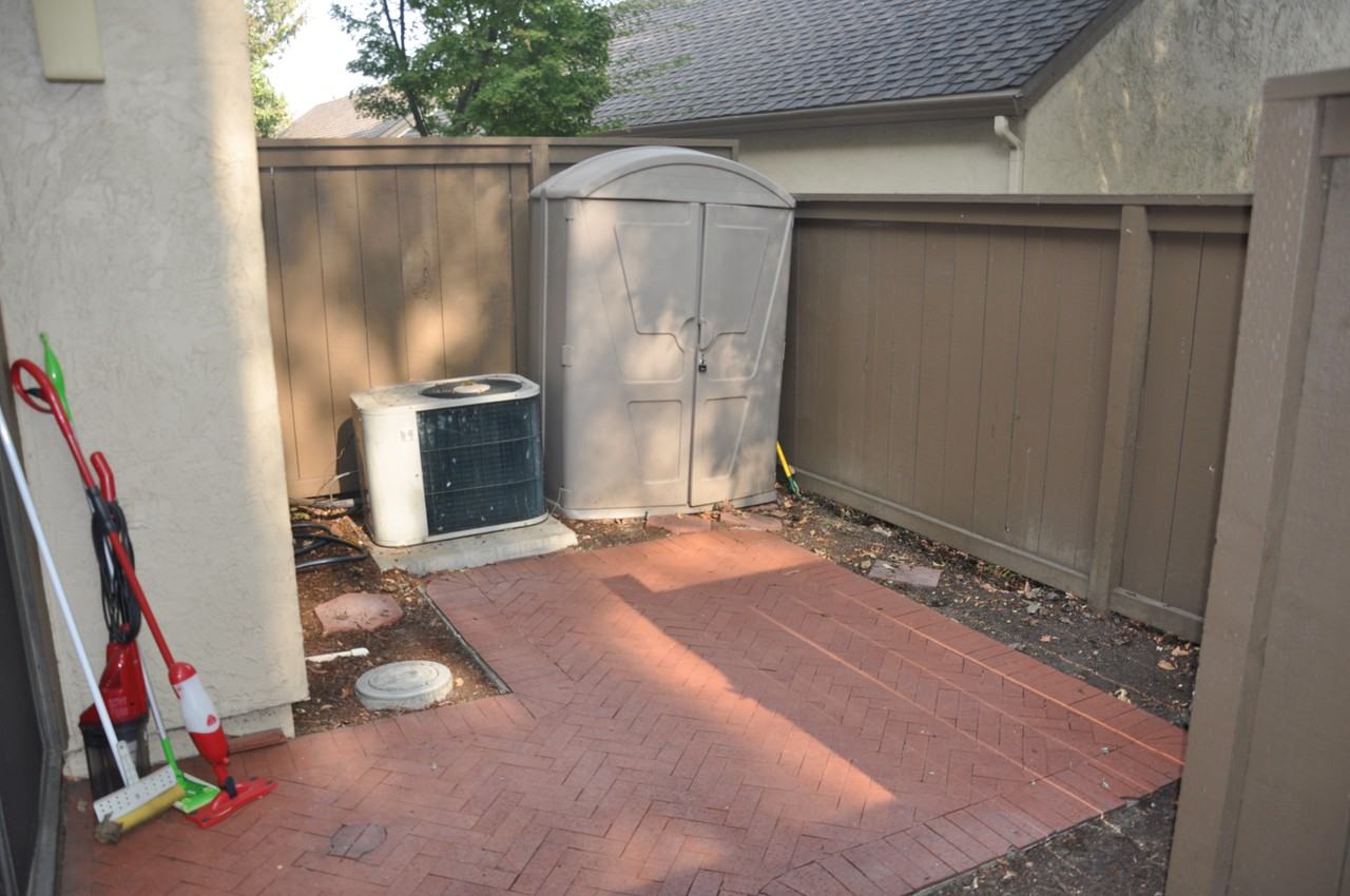 1846 Ashmeade Ct - Photo 2 of 10