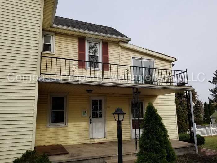 362 W Main St - Photo 2 of 11