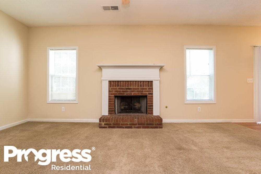115 Westwind Pkwy - Photo 2 of 15