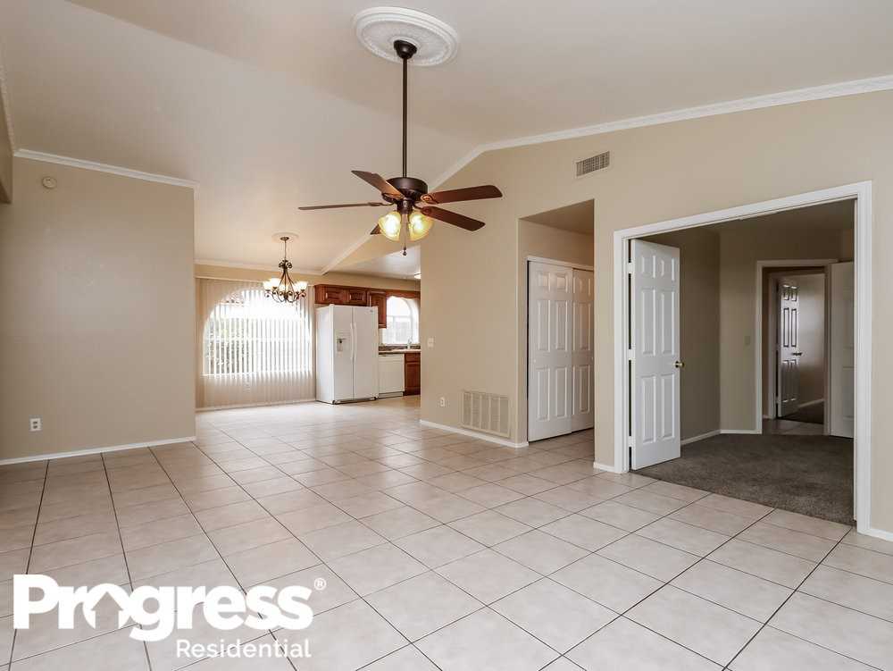 3451 W Baylor Ln - Photo 3 of 12