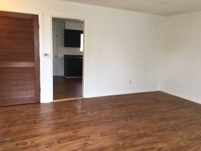 709 S. Illinois - Photo 2 of 8