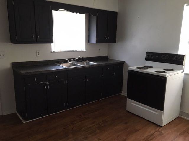 709 S. Illinois - Photo 3 of 8