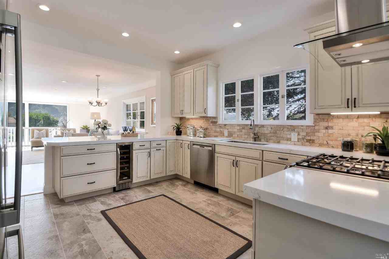 2 Belloreid Ave - Photo 3 of 13