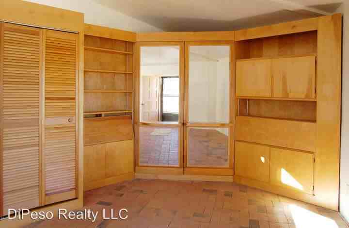 1842 S Heytze Ln - Photo 3 of 18