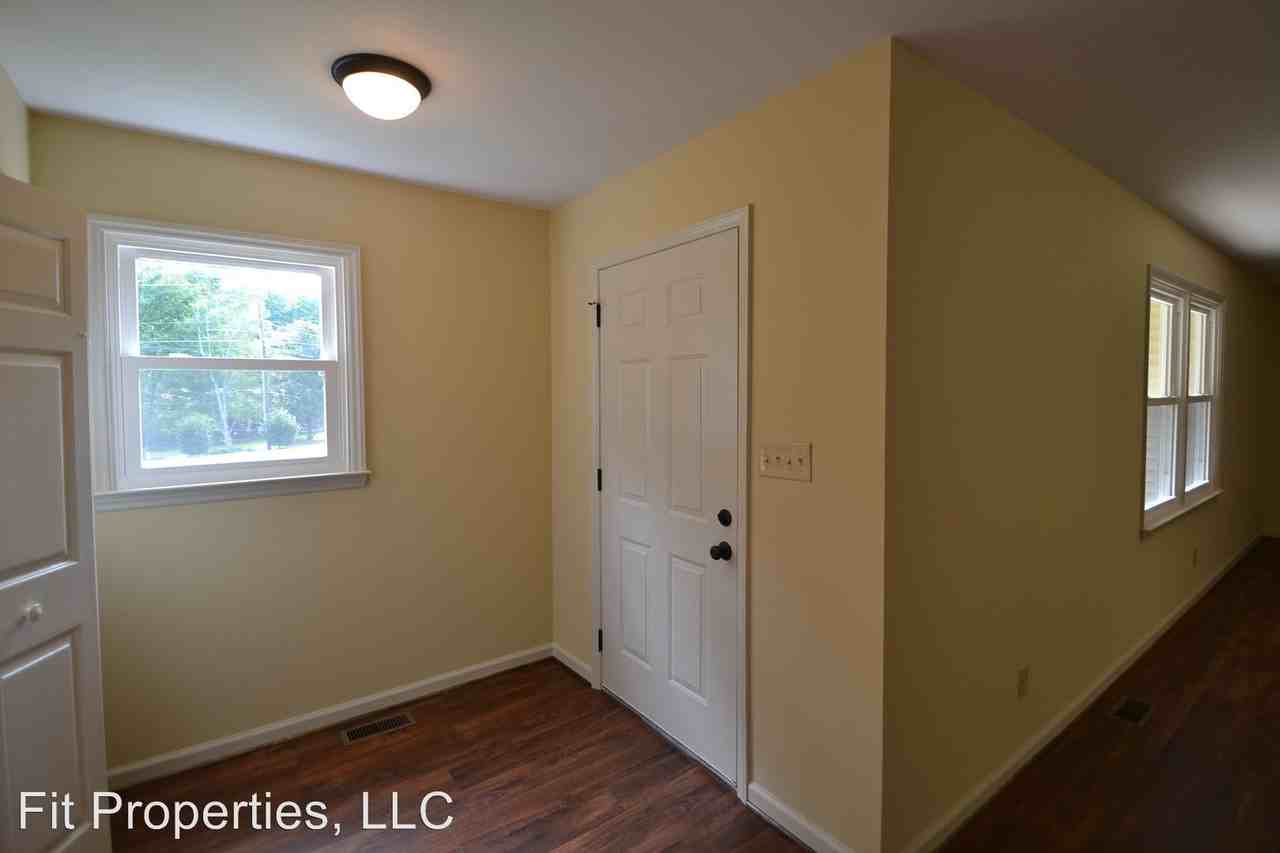 1114 Fairview St - Photo 3 of 17