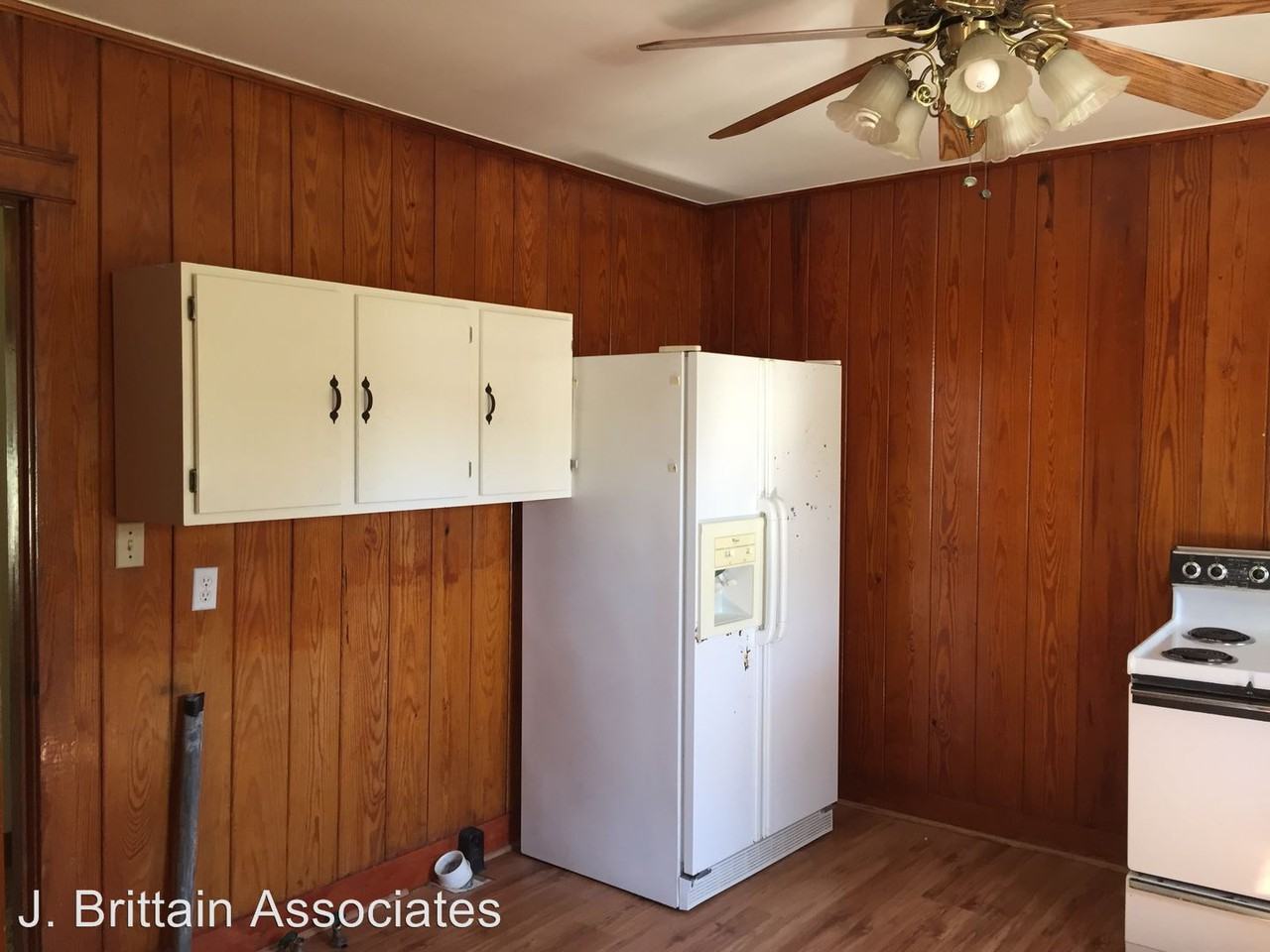 710 Cherokee Dr - Photo 3 of 18