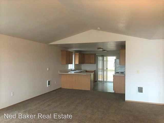 2611 Walker Rd NE - Photo 3 of 22