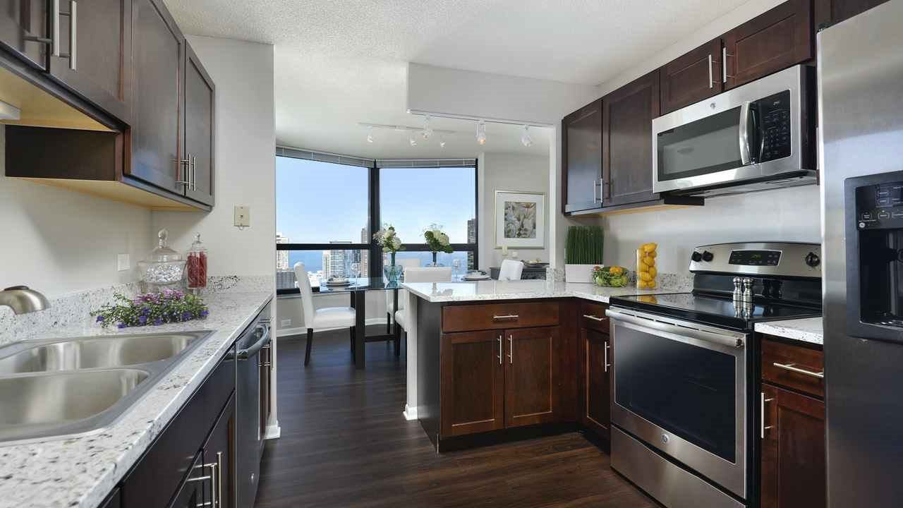 N Harbor Dr & E Randolph St #2607