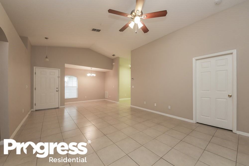 711 Whisper Sound St - Photo 2 of 14