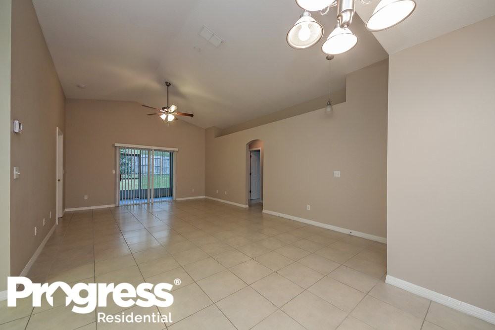 711 Whisper Sound St - Photo 3 of 14