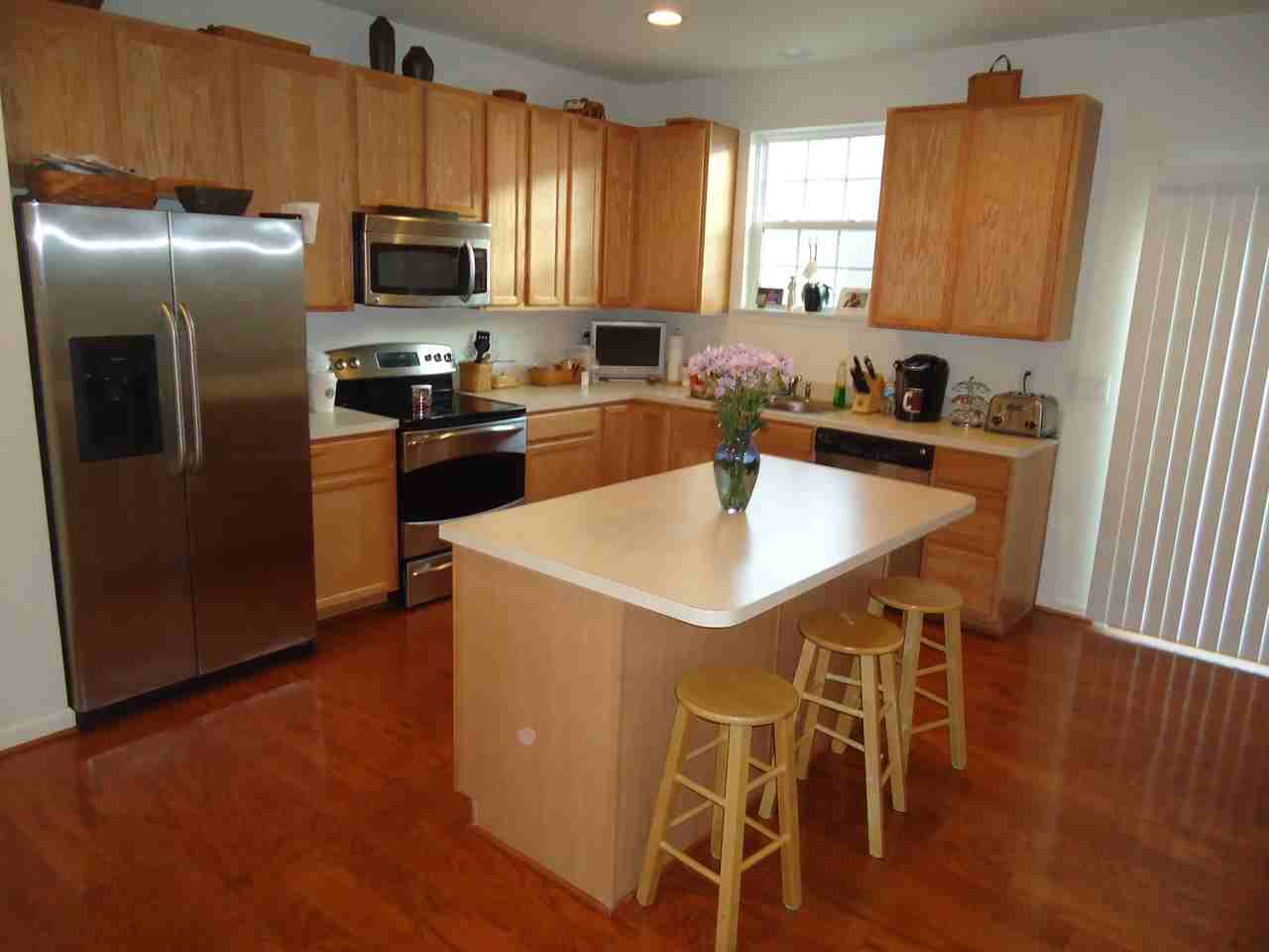 634 Wye Oak Dr - Photo 2 of 5
