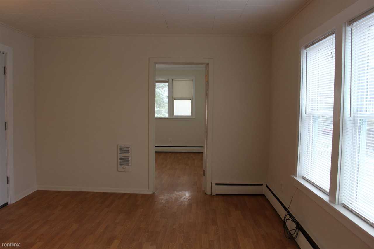 111 Bridge St - Photo 2 of 10