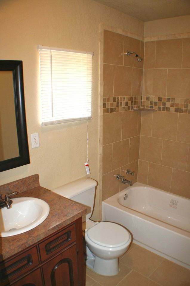 2909 Canberra Ct - Photo 2 of 8