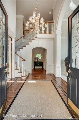 418 Windsor Dr SE - Photo 2 of 16