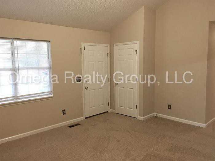 84 Twin Oaks Dr - Photo 2 of 16