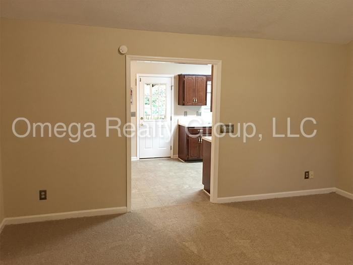 84 Twin Oaks Dr - Photo 3 of 16