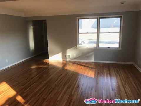 3344 Webster Ave S - Photo 3 of 12