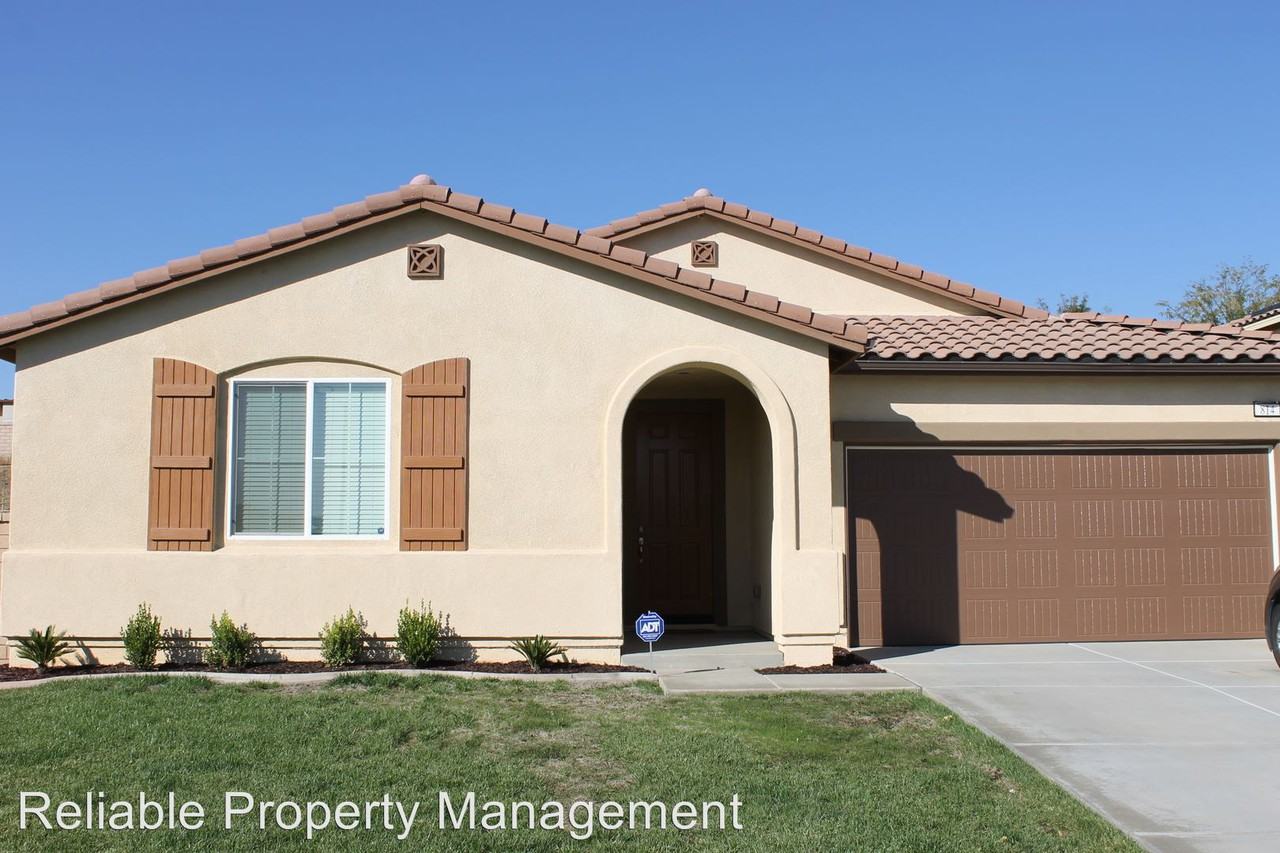 814 Genaro Dr - Photo 3 of 36