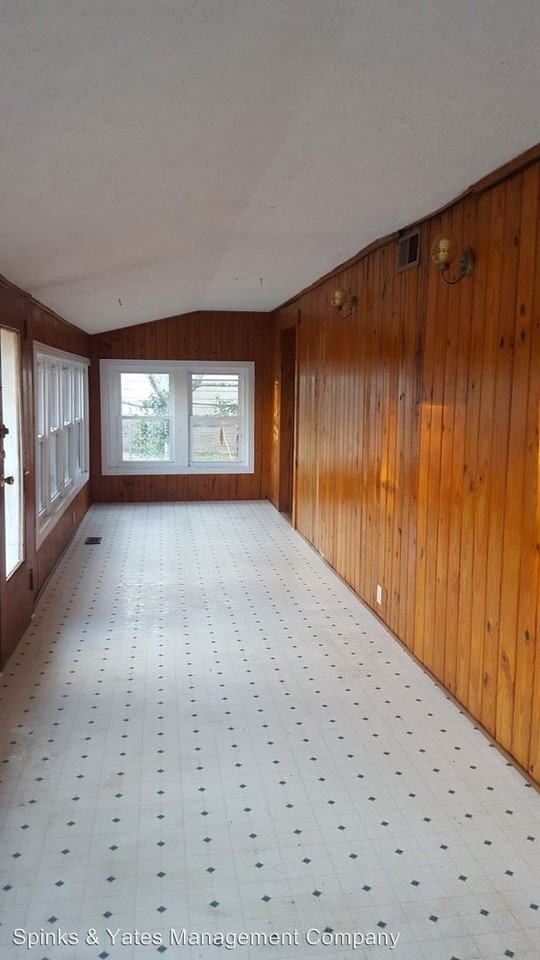 6203 19th Ave - Photo 2 of 9