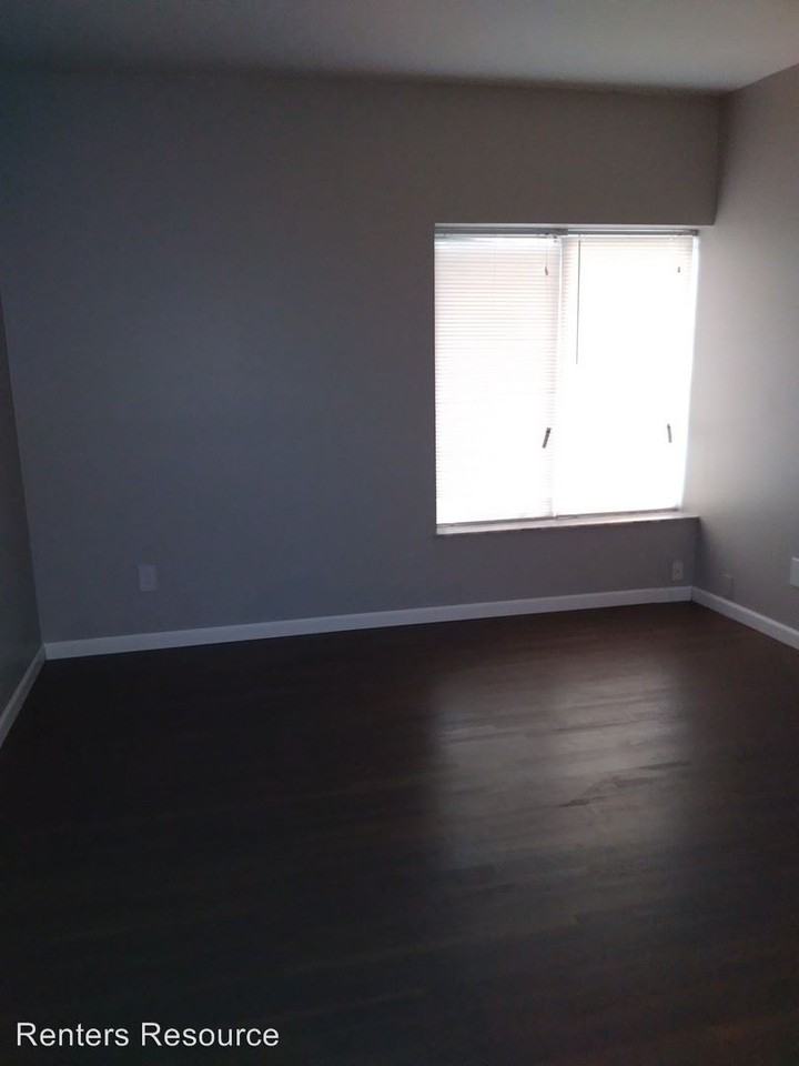 4778 S. Spring Ave. - Photo 3 of 15