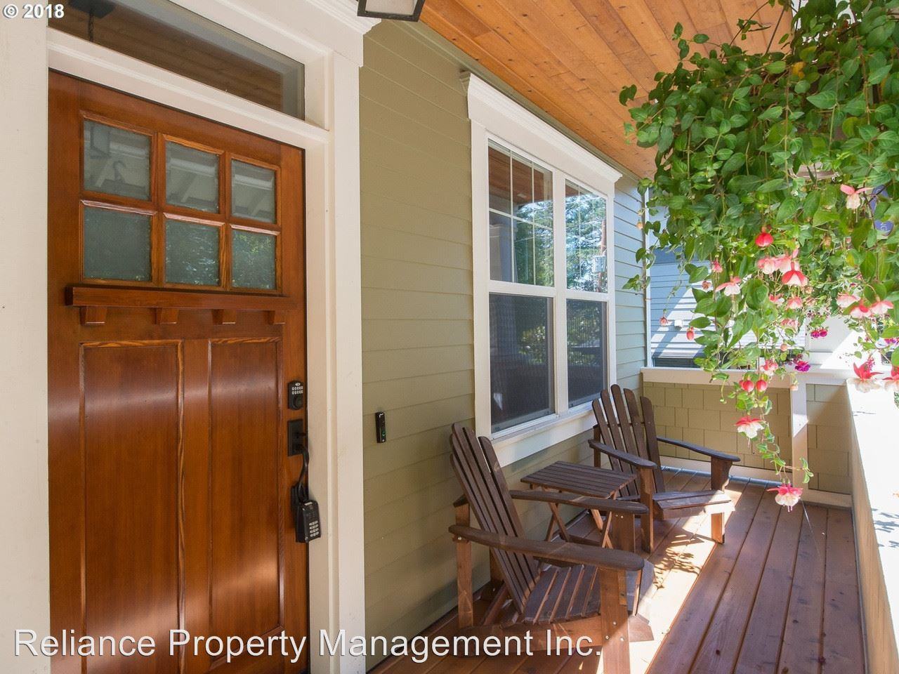 1703 SW Custer St - Photo 2 of 30
