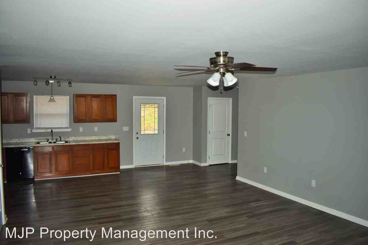 1108 Pendall Ln - Photo 2 of 17