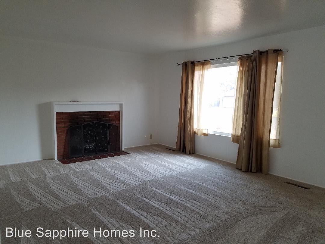 5540 Indiana Dr - Photo 3 of 17