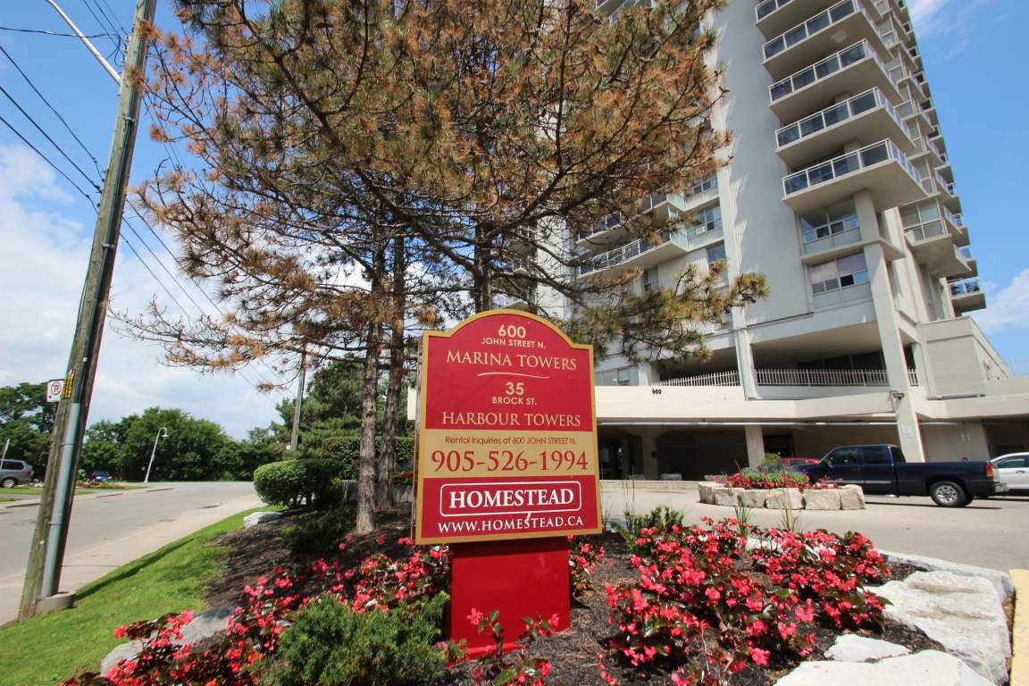 Marina Towers - Photo 2 of 11