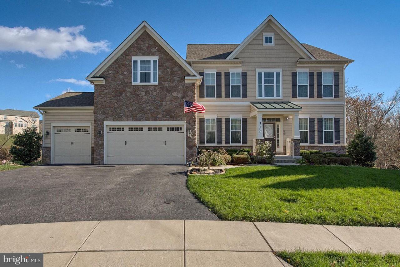 1200 Volunteer Drive - Photo 2 of 50