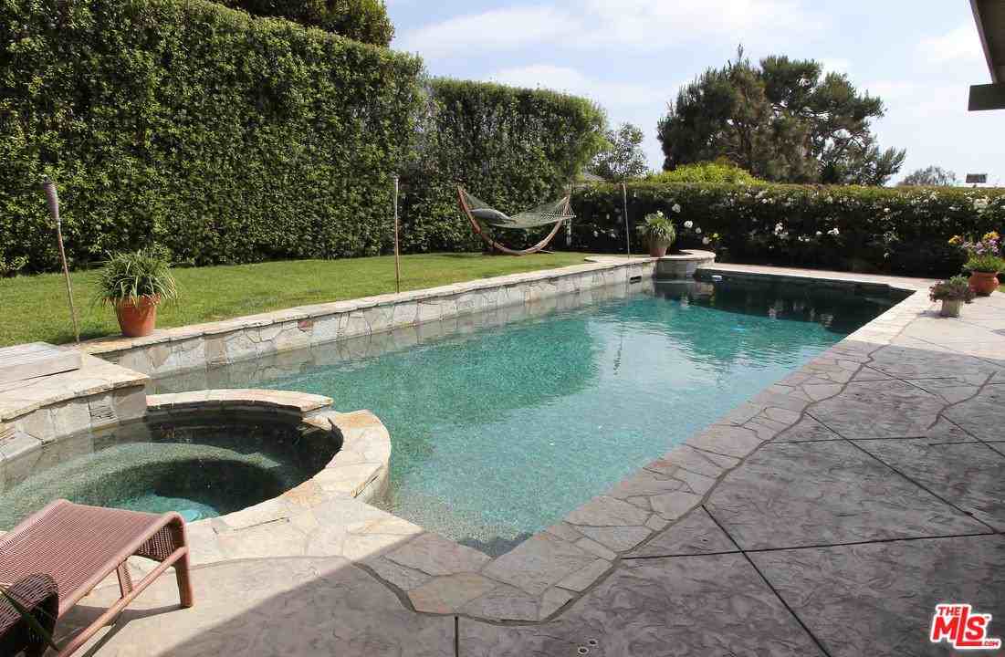 7212 Birdview Ave - Photo 2 of 23