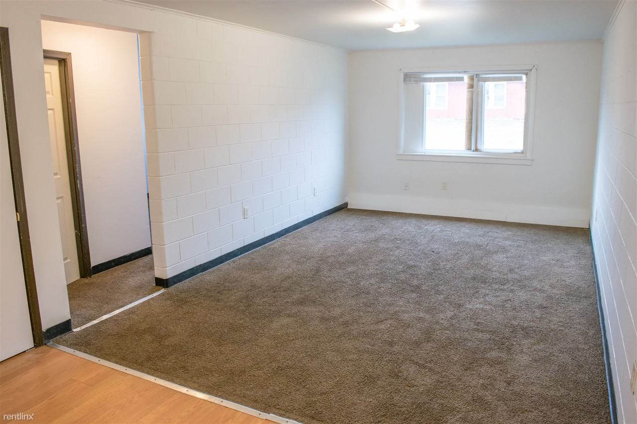 63 Harvey Pl - Photo 2 of 8