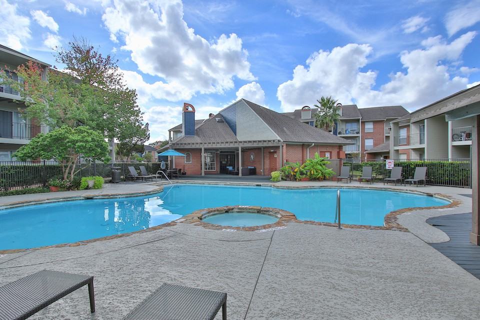 Westmount at Copper Mill - Photo 5 of 24