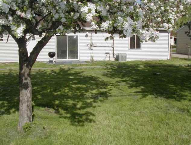 314 Fremont Ave - Photo 2 of 16