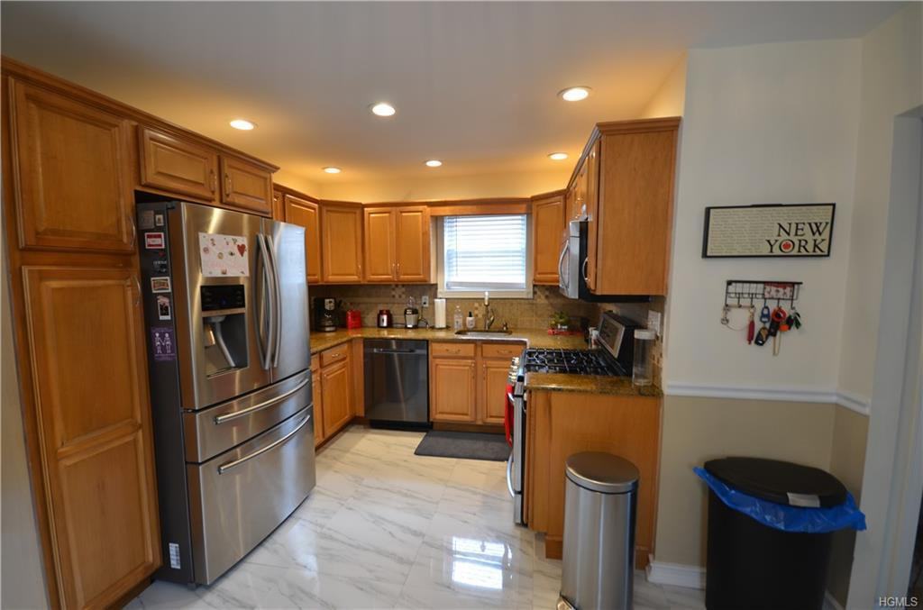 3264 Griswold Ave - Photo 2 of 18