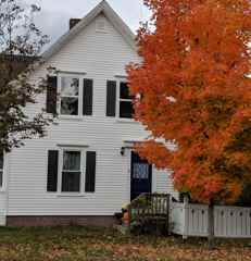 215 Pine St Bangor Me 04401 2 Bedroom Apartment For Rent