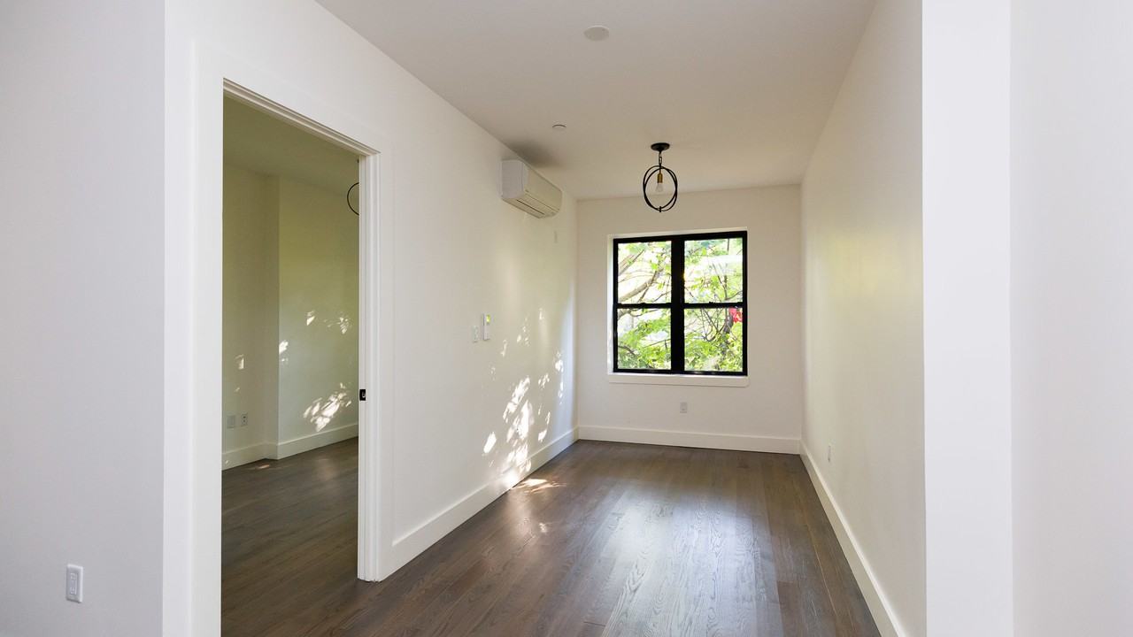 828 Saint Johns Place #3B