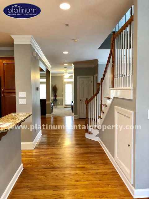 1272 W Spring St - Photo 3 of 43