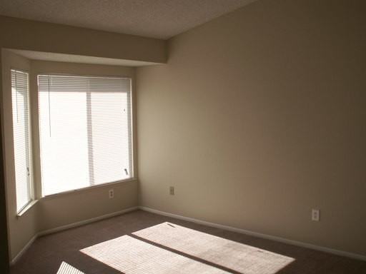 487 Buckingham Dr - Photo 3 of 7