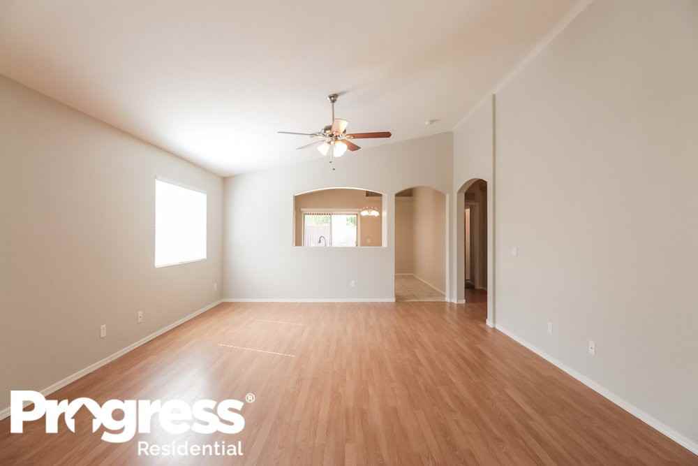 10027 E Crescent Ave - Photo 2 of 17