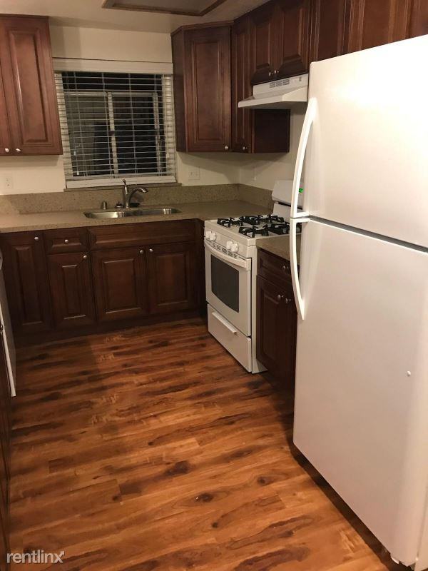 10022 Campo Rd - Photo 2 of 9