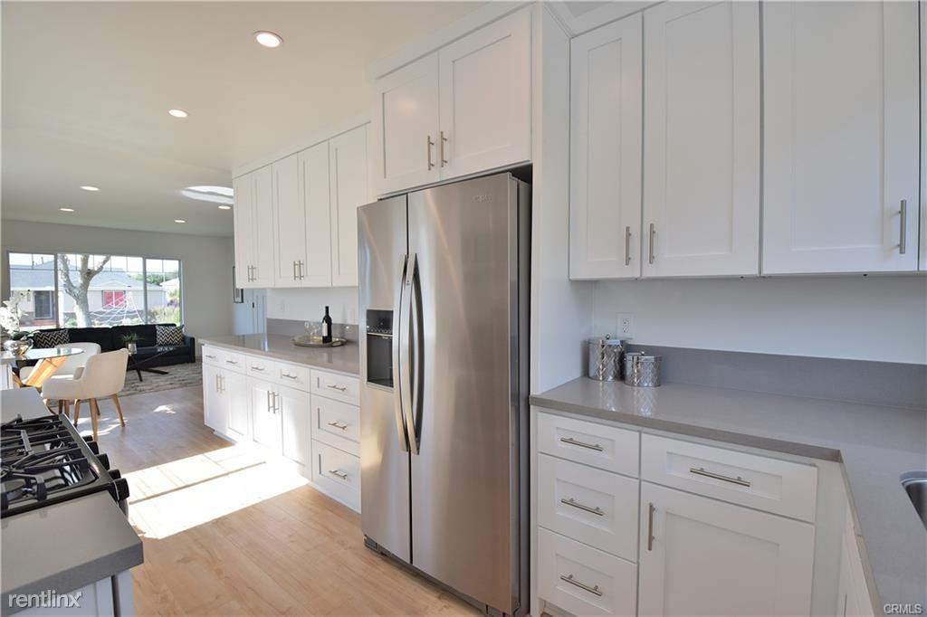 22636 Crosshill Ave - Photo 3 of 24