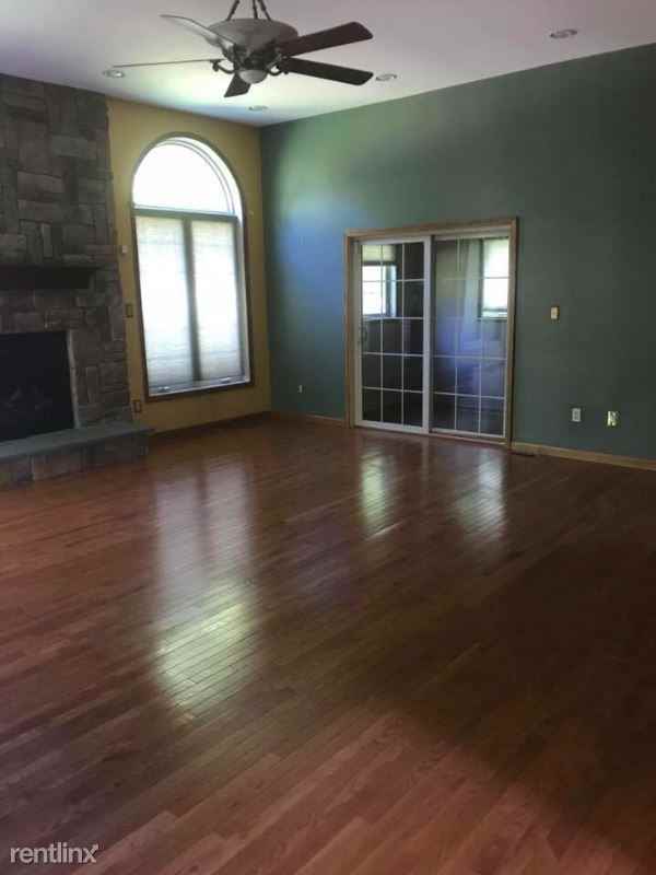 133 Magnolia Ln - Photo 3 of 19