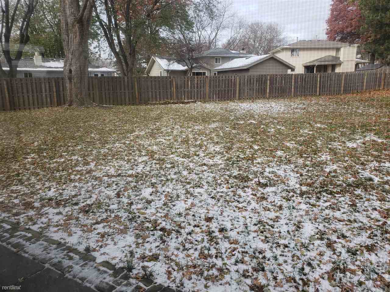 14912 Jefferson Cir - Photo 2 of 13