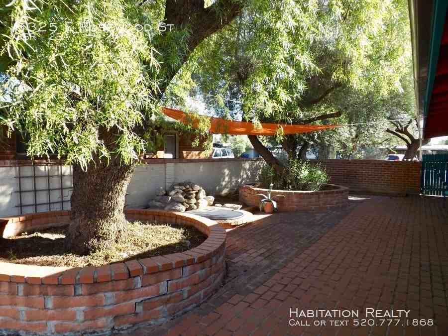 5325 E Rosewood St - Photo 2 of 30